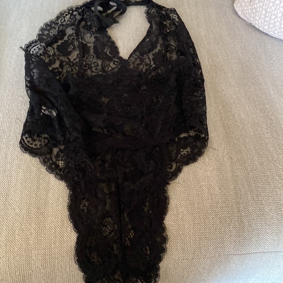 Lace One piece - Picture 3 of 3